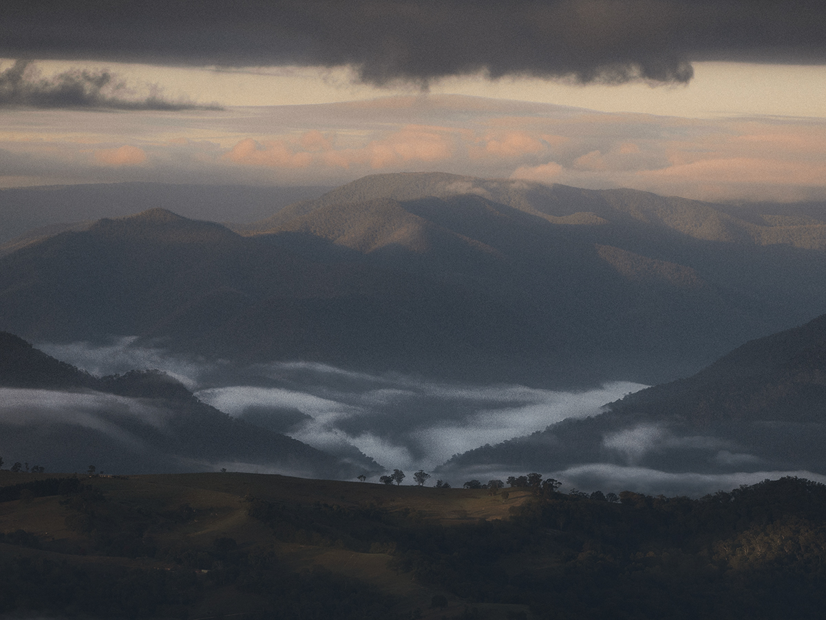 Blue Mountains - Valley Sunrise